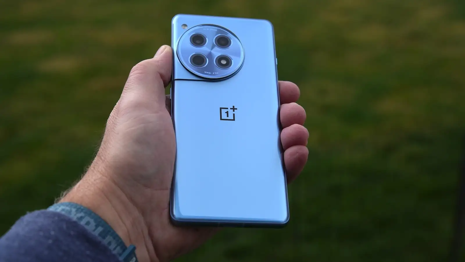 oneplus-12r3-1.webp